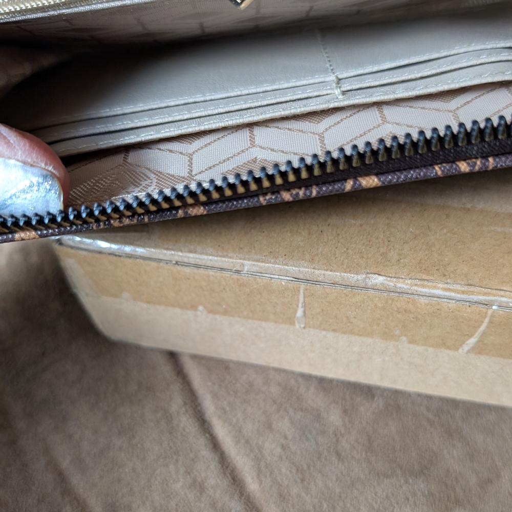 Brown Wallet with Phone Holder - Picture 4 of 8
